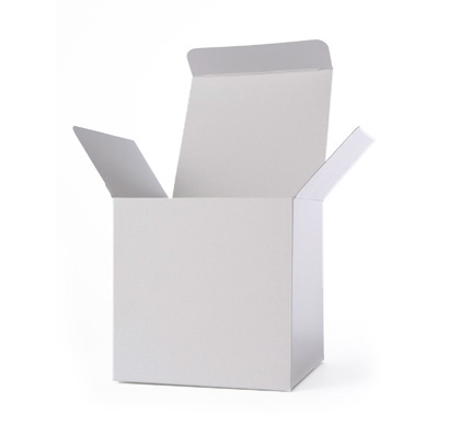 Folding box with closing tabs